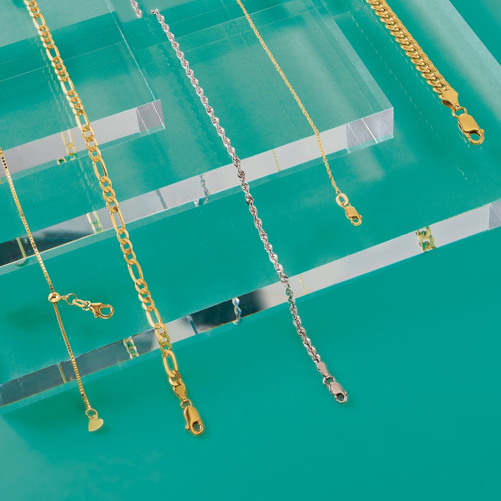 18 Inch 10K Yellow Gold 4mm Flat Figaro Chain Necklace