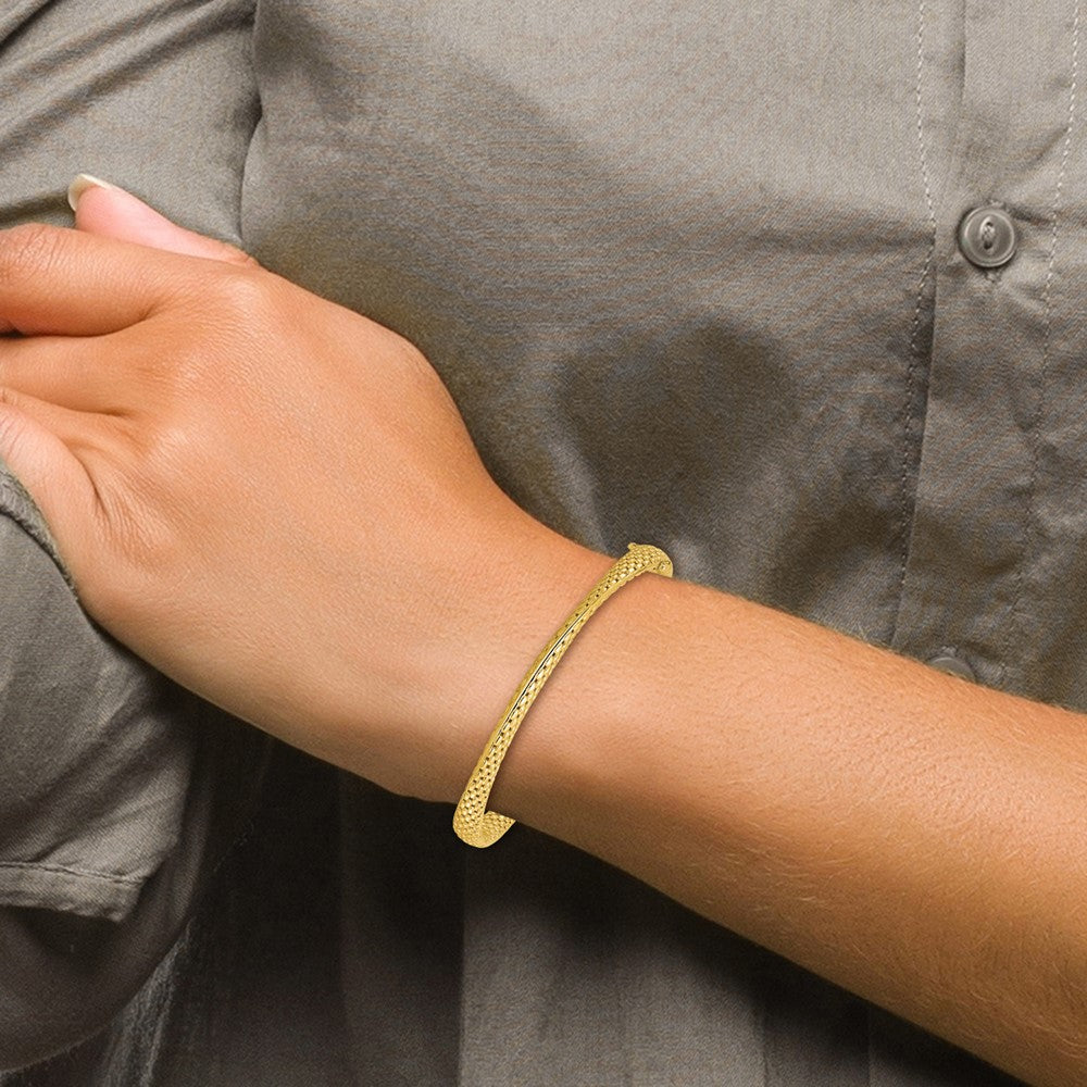14K Yellow Gold Polished And Textured Fancy Twist Hinged Bangle