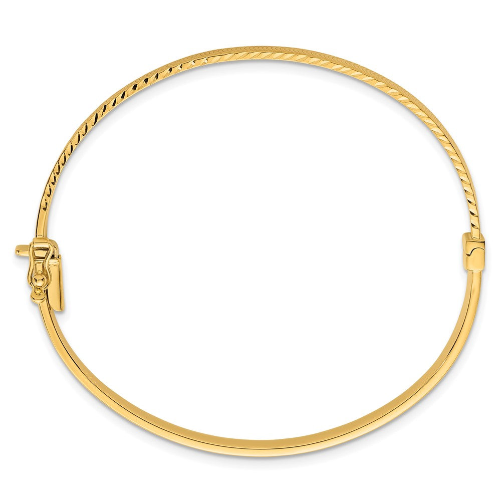 14K Yellow Gold Polished 4.75mm Diamond-Cut Textured Hinged Oval Bangle Bracelet
