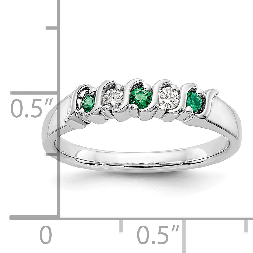 10K White Gold Diamond W/Emerald Band