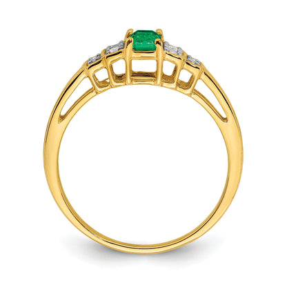 10K Yellow Gold 10K Emerald And Diamond Ring