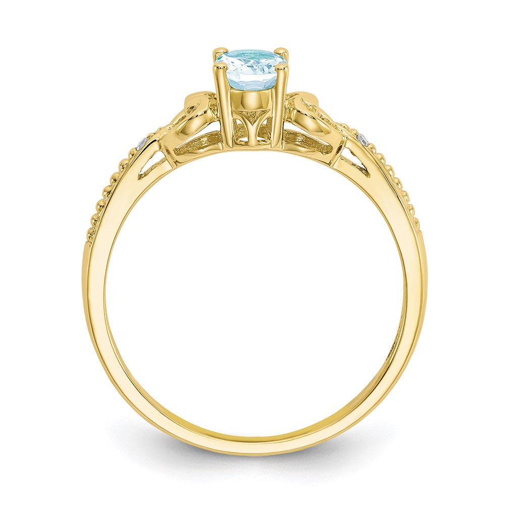 10K Yellow Gold Aquamarine and Real Diamond Ring