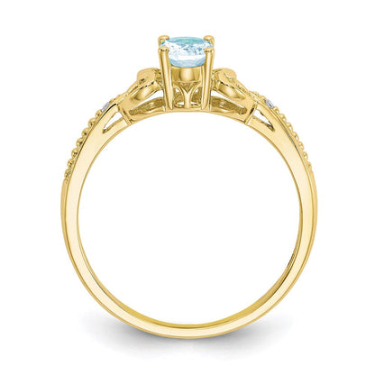 10K Yellow Gold Aquamarine and Real Diamond Ring