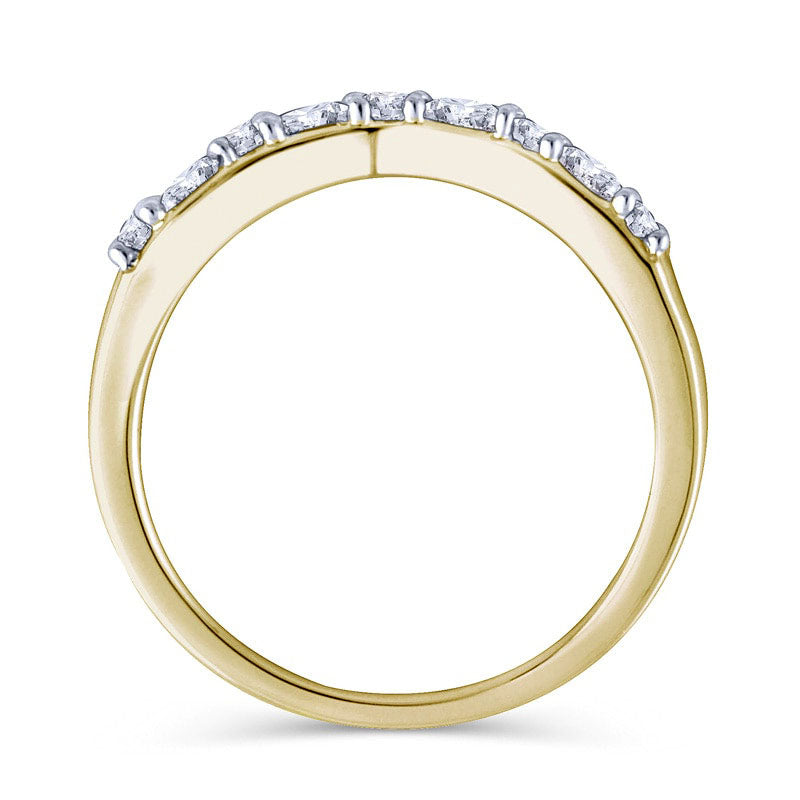 0.25 CT. T.W. Baguette-Cut and Round Natural Diamond Alternating Wedding Band in Solid 14K Gold