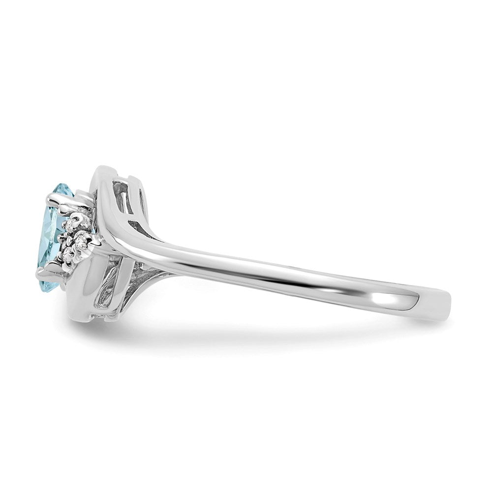 14k White Gold Aquamarine and Real Diamond Ring