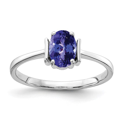14k White Gold 7x5mm Oval Tanzanite ring