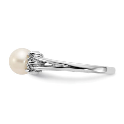 14k White Gold 6mm FW Cultured Pearl AA Diamond ring