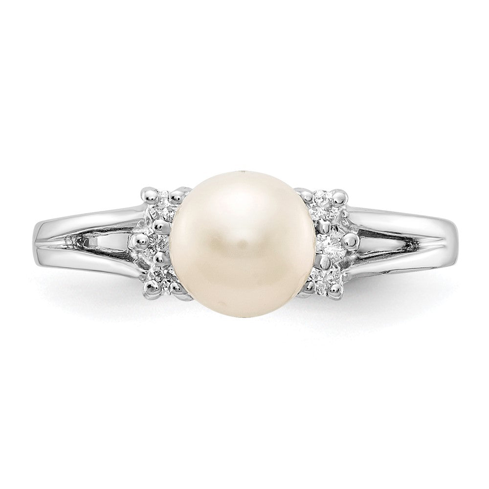 14k White Gold 6mm FW Cultured Pearl AA Diamond ring