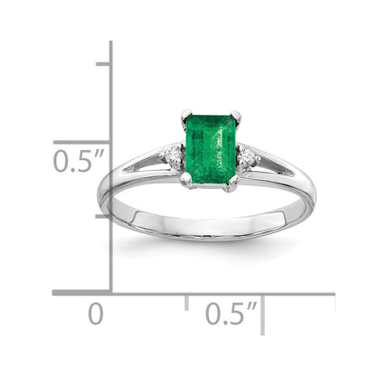 14k White Gold 6x4mm Emerald Cut Emerald VS Diamond ring