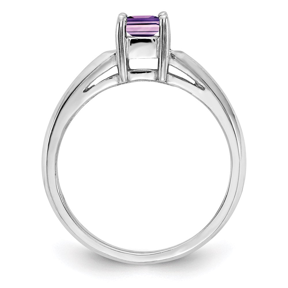 14k White Gold 4mm Princess Cut Amethyst ring
