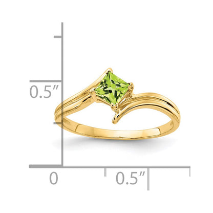 14K Yellow Gold 4mm Princess Cut Peridot ring